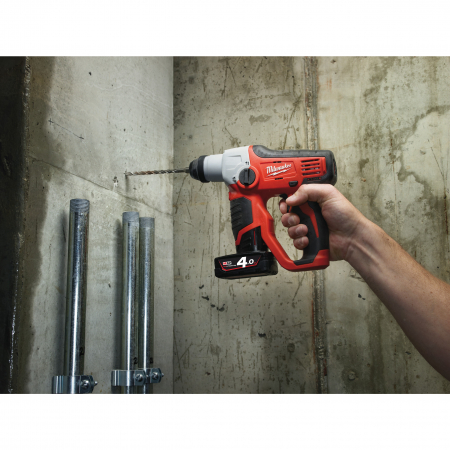 MILWAUKEE M12H-202C - M12™ kompaktní kladivo SDS-plus 4933431340