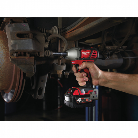 MILWAUKEE M18BIW38-0 - M18™ ⅜″ rázový utahovák 4933443600