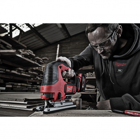 MILWAUKEE M18BJS-402C   - M18™ přímočará pila 4933451389