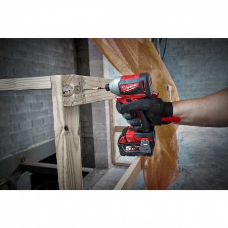 MILWAUKEE M18BLID2-502X - M18™ ¼″ hex bezuhlíkový rázový utahovák 4933464520