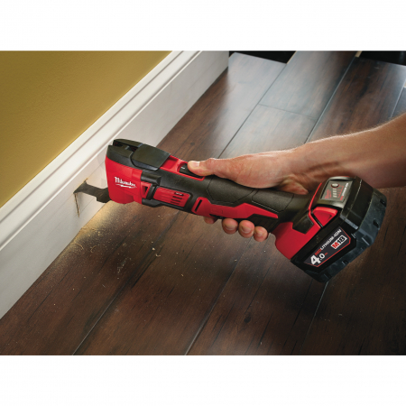 MILWAUKEE M18BMT-421C - M18™ multifunkční nářadí 4933446210