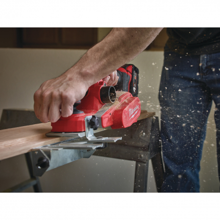 MILWAUKEE M18 BP-402C Aku hoblík 4933451114