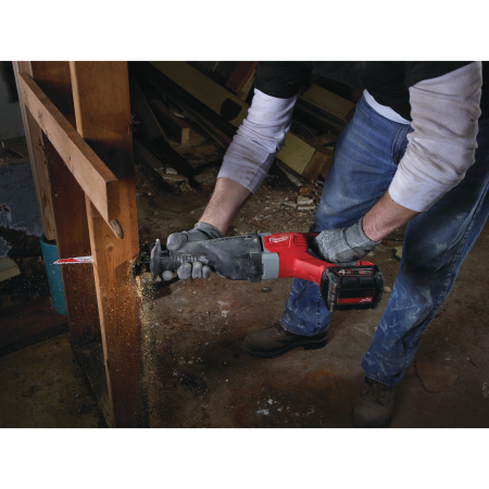 MILWAUKEE M18BSX-402C - M18™ SAWZALL™ šavlová pila  4933447285