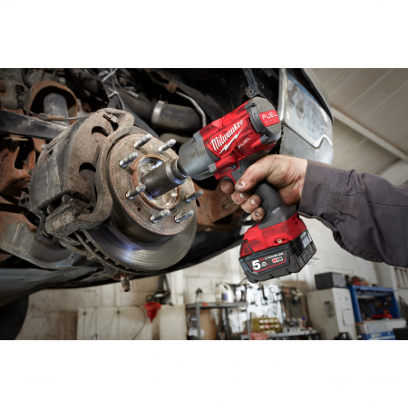 MILWAUKEE M18FHIWF12-0X - M18 FUEL™ ½″ rázový utahovák s pojistným kroužkem 4933459695