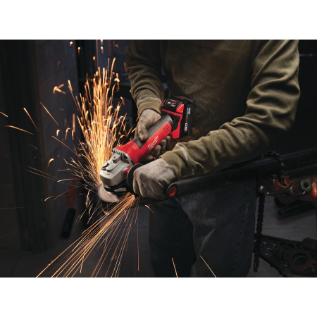 MILWAUKEE M18™ 115 mm úhlová bruska s kolébkovým spínačem 4933441300