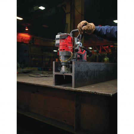 MILWAUKEE M18FMDP-0 - M18 FUEL™ magnetická vrtačka s permanentním magnetem 4933451636