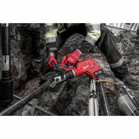 MILWAUKEE M18HCC75R-502C - M18™ FORCE LOGIC™ - hydraulické nůžky na zemní kabely 4933459271