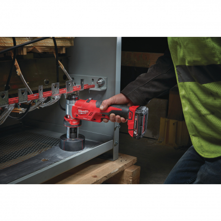 MILWAUKEE M18 HKP M18™ FORCE LOGIC™ Hydraulický děrovač 4933451205