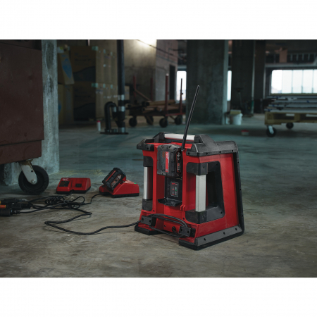 MILWAUKEE M18RC-0 - M18™ Bluetooth® rádio/nabíječka 4933446639