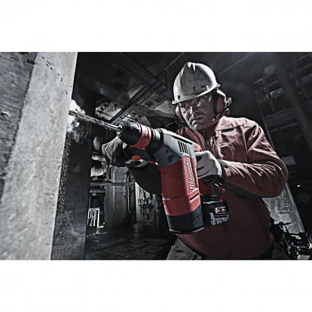 MILWAUKEE M28CHPX-0 - M28 FUEL™ 4-režimové kladivo SDS-plus se sklíčidlem FIXTEC™ 4933448000