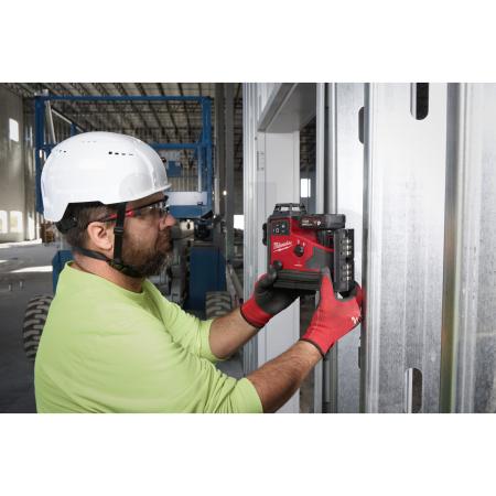 MILWAUKEE M12 A3PLO-0C zelený laser s automatickým zarovnáním 360° ve 3 rovinách 4933499001