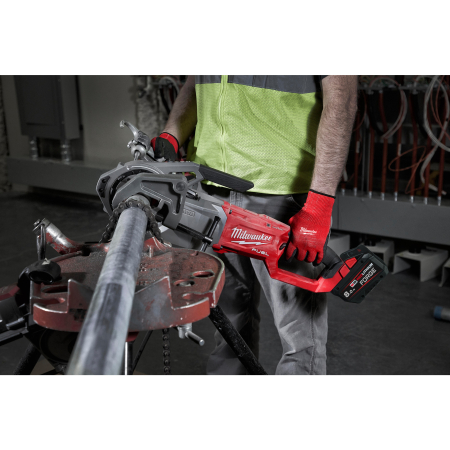 MILWAUKEE M18 FPT114-802CA FUEL 1 ¼″ závitořez s technologií ONE-KEY 4933499199