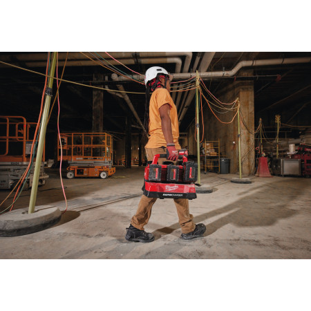 MILWAUKEE M18™ PACKOUT™ rychlonabíječka se šesti sloty 4932480162