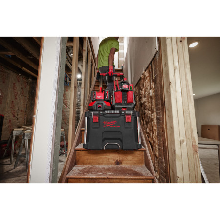 MILWAUKEE M18™ PACKOUT™ rychlonabíječka se šesti sloty 4932480162