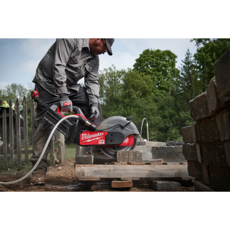 MILWAUKEE MXF COS350G2-0 MX FUEL 350 mm rozbrušovací pila 4933480478
