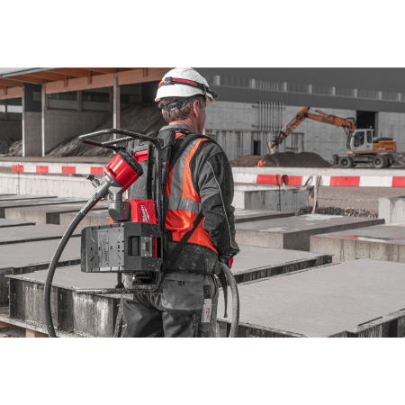 MILWAUKEE MX FUEL™ batohový ponorný vibrátor  do betonu 4933479591