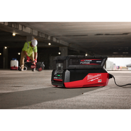 MILWAUKEE MX FUEL™ rychlonabíječka 4933498547