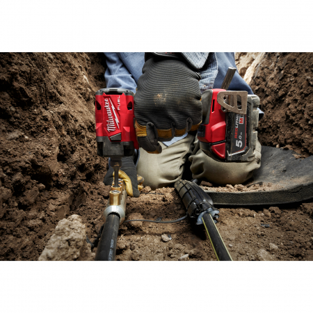 MILWAUKEE M18 FUEL™ ½″ Kompaktní rázový utahovák s pojistným kroužkem 4933478444