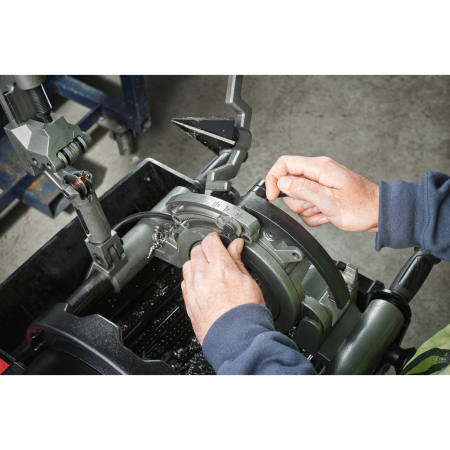 MILWAUKEE MXF PTR2-0 MX FUEL stacionární závitořez 2˝ s ONE-KEY 4933498324