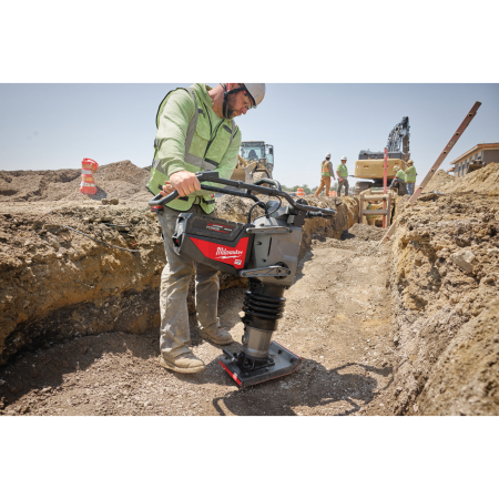 MILWAUKEE MXF RAM60-0 FUEL vibrační deska 4933498158