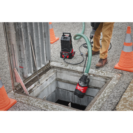 MILWAUKEE MXF SMP2-802 MX FUEL ponorné čerpadlo 4933498163