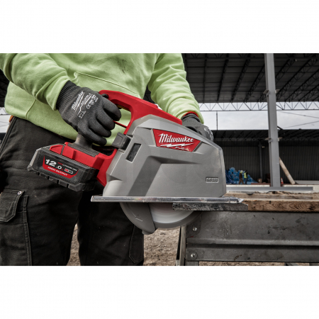 MILWAUKEE M18FMCS66-121C - M18 FUEL™ 66 mm pila na kov 4933472111