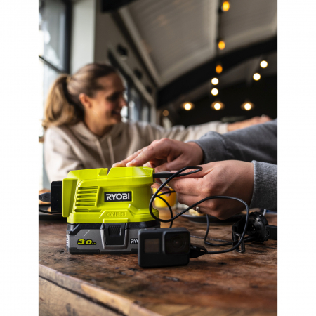 RYOBI RY18BI150A 150W Akumulátorový měnič napětí 5133004895