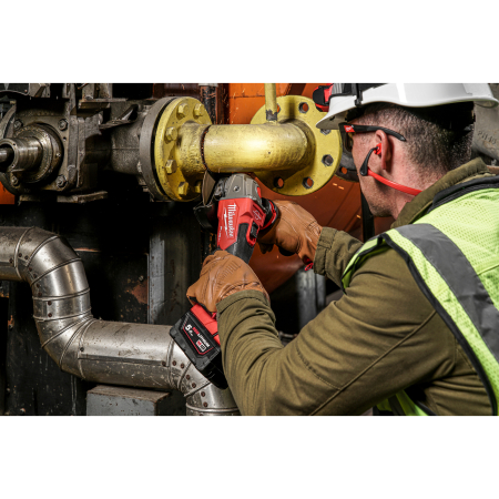 MILWAUKEE M18 FUEL™ 125 mm úhlová bruska s posuvným spínačem 4933498062