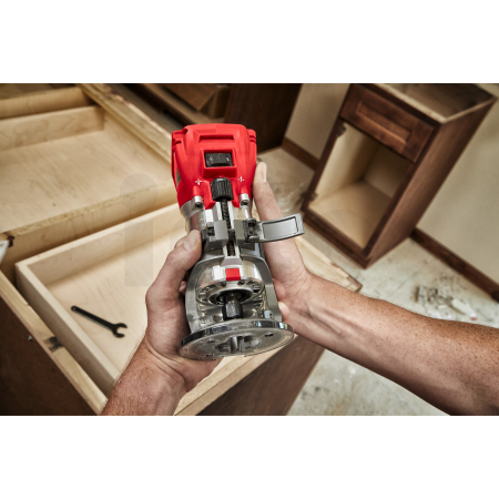 MILWAUKEE M18 FTR8 M18 FUEL™ horní frézka s objímkami 8 mm / 6 mm 4933479073