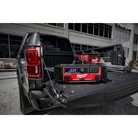 MILWAUKEE M18 PRCDAB+ M18™ PACKOUT™ rádio nabíječka 4933472112