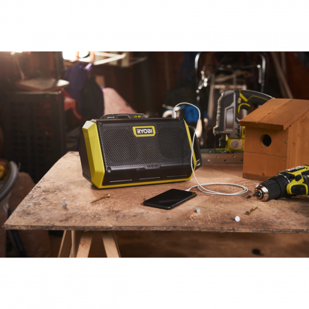 RYOBI RBT18 18V Akumulátorový Bluetooth reproduktor 5133004999