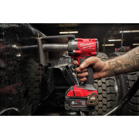 MILWAUKEE M18 FUEL™ ½″ Kompaktní rázový utahovák s pojistným kroužkem 4933478444