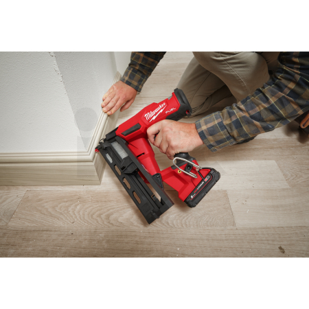 MILWAUKEE M18 FUEL™ dokončovací hřebíkovačka 16 GA 4933478092
