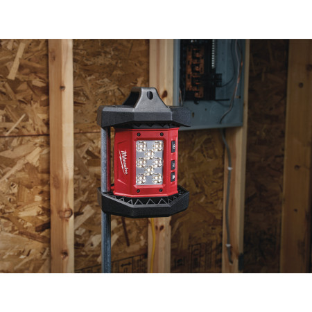 MILWAUKEE M18™ LED plošné světlo 4932430392