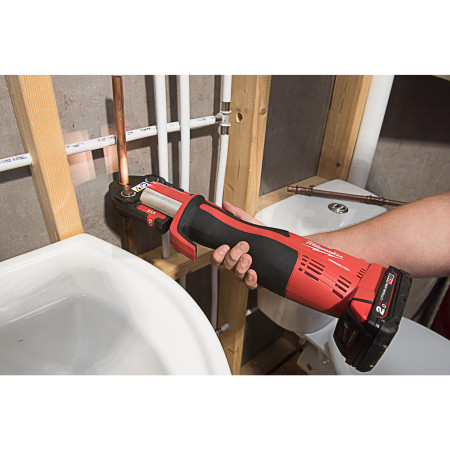 MILWAUKEE M18™ FORCE LOGIC™ bezuhlíkový lis 4933451132
