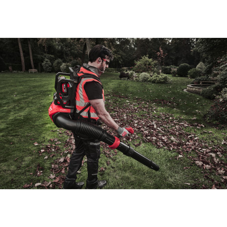 MILWAUKEE M18 FUEL™ zádový fukar na dva akumulátory 4933493214