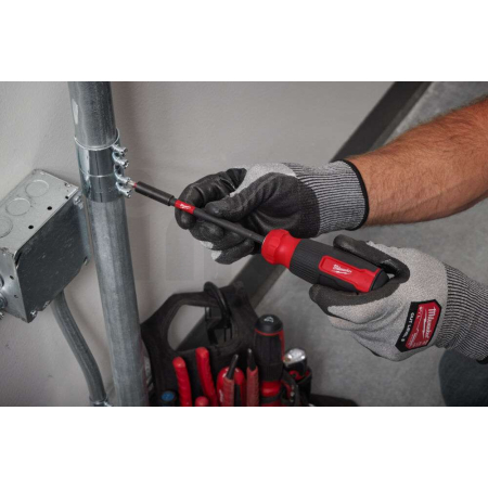 MILWAUKEE Multibitový šroubovák 14 v 1 Shockwave 4932498174