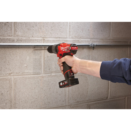 MILWAUKEE M12 FUEL™ 2-rychlostní kompaktní příklepová vrtačka 4933441874