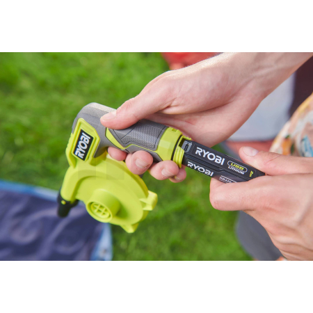 RYOBI RVI4-0 4V USB lithiová vzduchová pumpa – Solo 5133006426