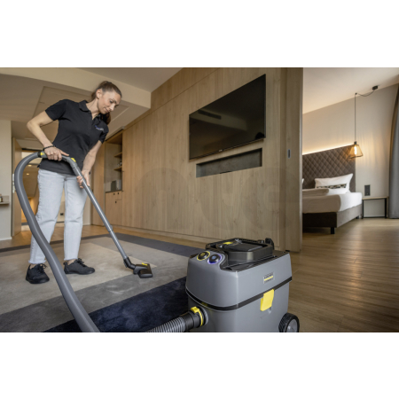 Bateriový vysavač na suché nečistoty KÄRCHER T 15/1 Bp Adv 1.355-350.0