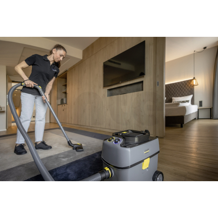 Bateriový vysavač na suché nečistoty KÄRCHER T 15/1 Bp Adv HEPA 1.355-351.0