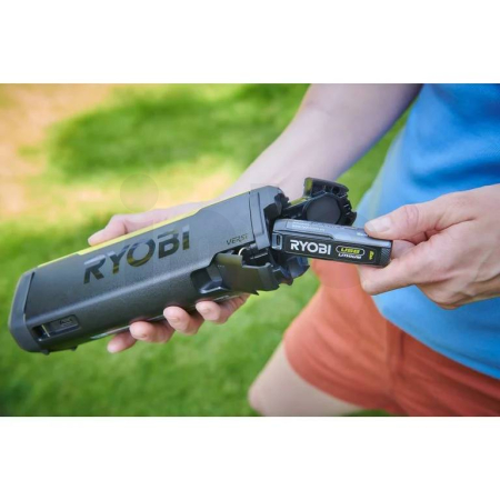 RYOBI RS4-120G USB Lithium™ reproduktor s 2,0Ah akumulátorem (RB420) 5133006428