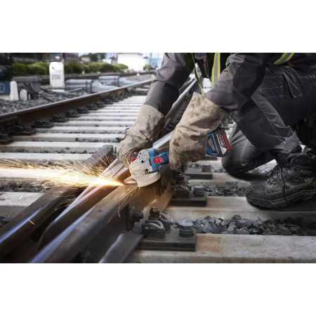 BOSCH Akumulátorová úhlová bruska GWS 18V-11, 125 mm 06019N4000