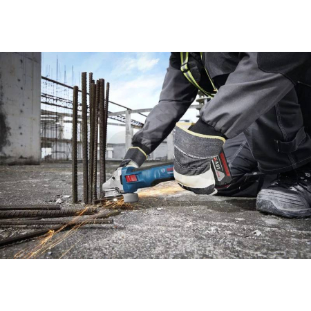 BOSCH Akumulátorová úhlová bruska GWS 18V-11, 125 mm 06019N4000