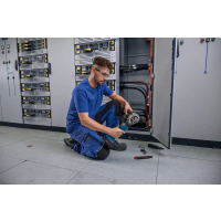 BOSCH Akumulátorové hydraulické lisovací kleště GPH 18V-60 06019P0100