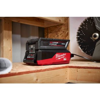 MILWAUKEE MX FUEL™ rychlonabíječka 4933498547