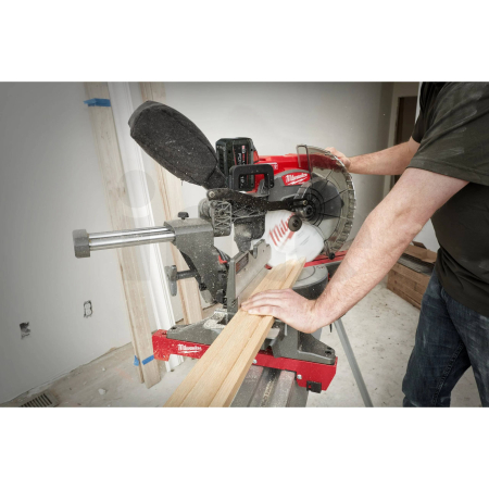 MILWAUKEE M18 FMS305-121 FUEL ONE-KEY 305 mm pokosová pila 4933499181