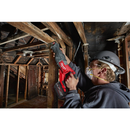 MILWAUKEE M18 FSX-801C FUEL Super SAWZALL šavlová pila 4933499177