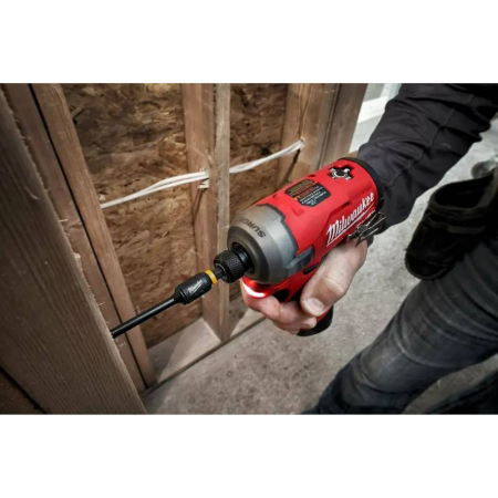 MILWAUKEE M12 FQID-501B Aku 1/4" HEX rázový šroubovák/utahovák, 50 Nm, 1 x M12 B5 + M12-18 C + taška, 4933500777