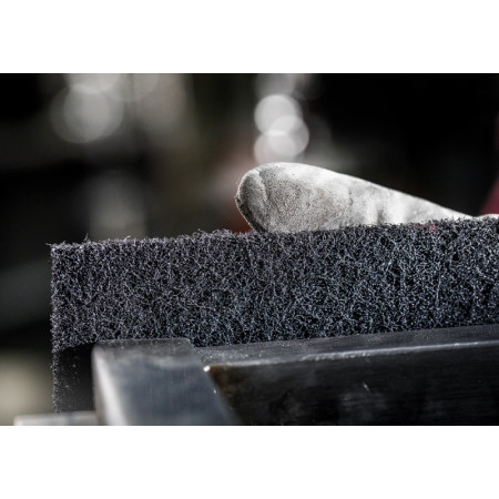 BOSCH Role rouna EXPERT N880 pro ruční broušení 115 mm × 10 m, Medium A 2608901229
